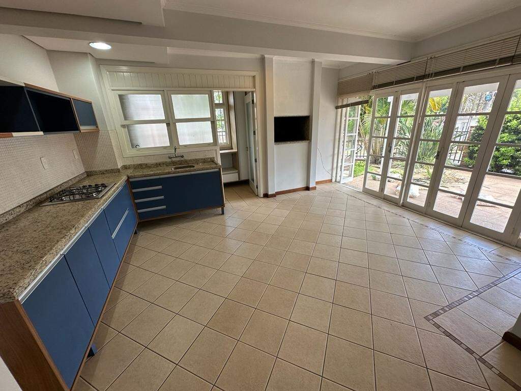 Casa à venda com 3 quartos, 142m² - Foto 14