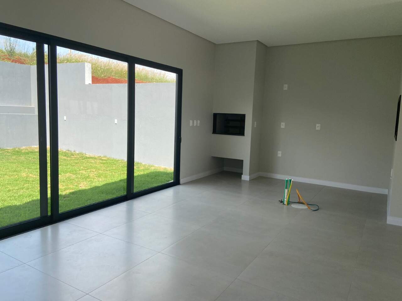 Casa à venda com 3 quartos, 139m² - Foto 3