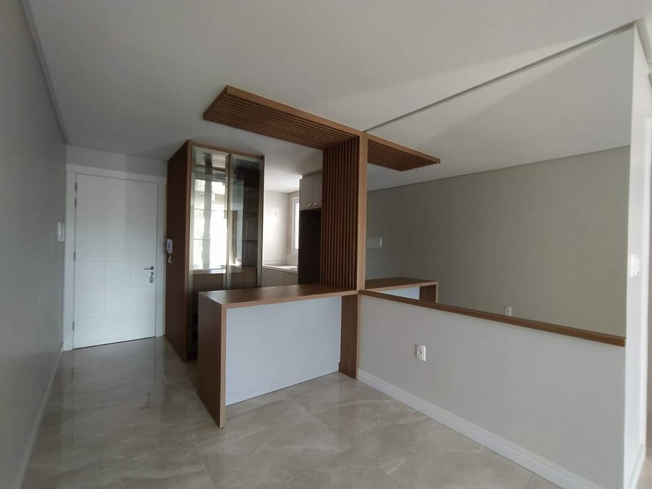 Apartamento à venda com 2 quartos, 68m² - Foto 5