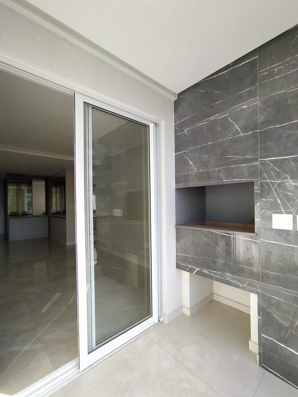 Apartamento à venda com 2 quartos, 68m² - Foto 18