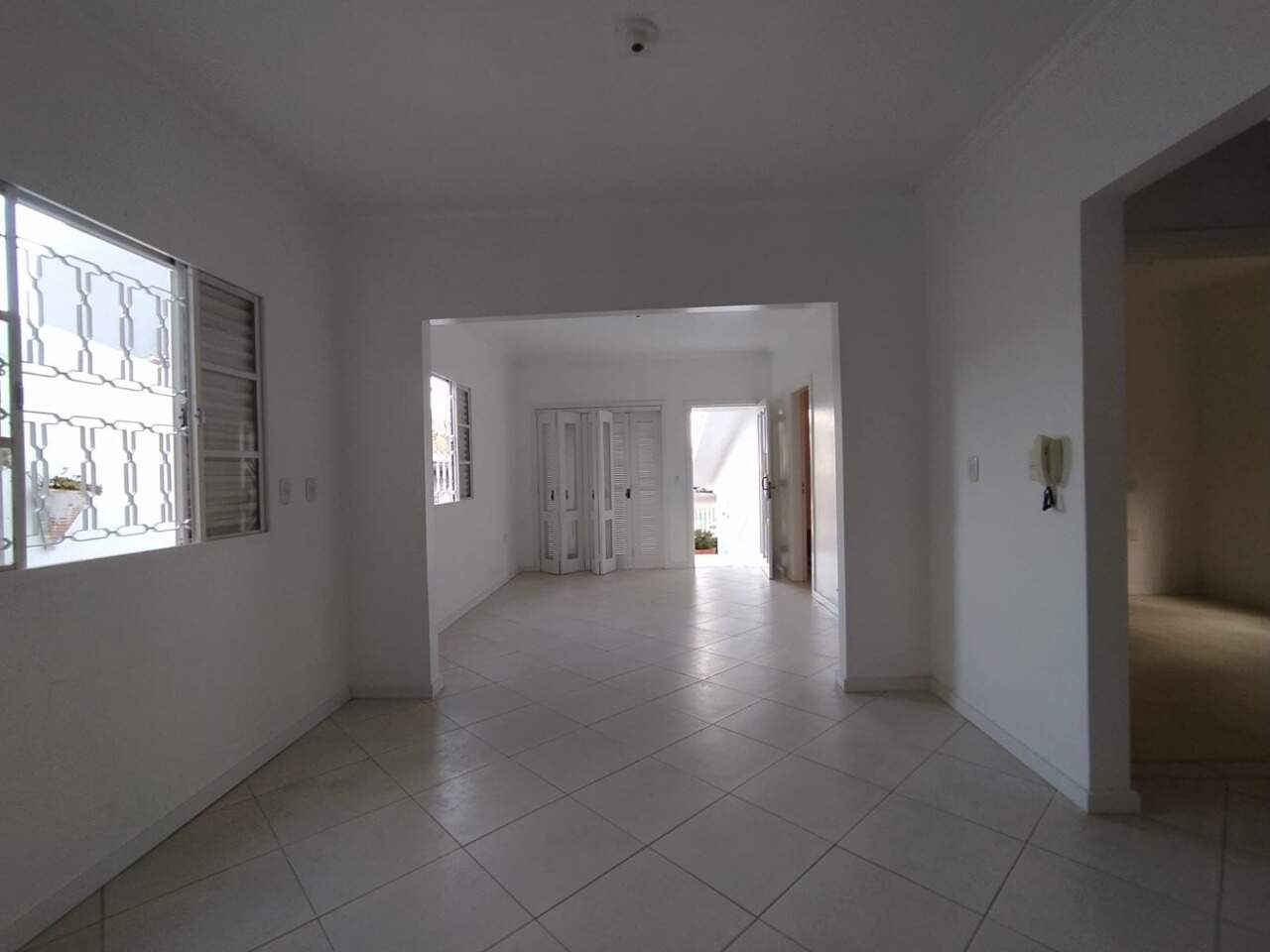 Casa à venda com 5 quartos, 280m² - Foto 11