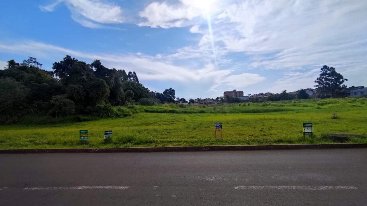 Terreno Comercial à venda no Conventos: 