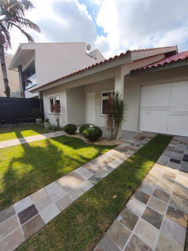 Casa, 4 quartos, 171 m² - Foto 1