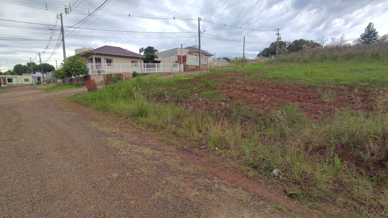 Terreno à venda, 450m² - Foto 1