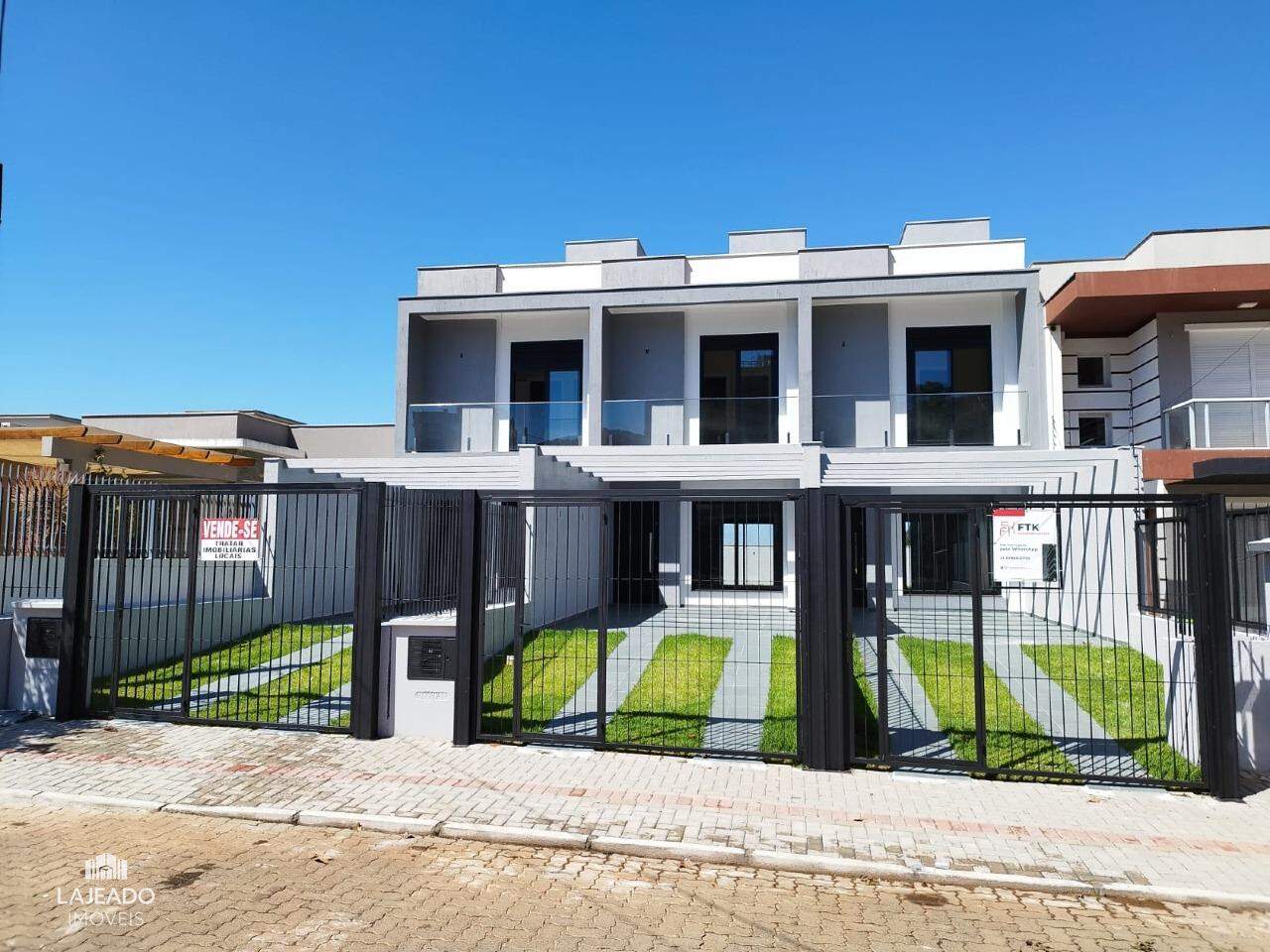 Sobrado à venda com 2 quartos, 97m² - Foto 1