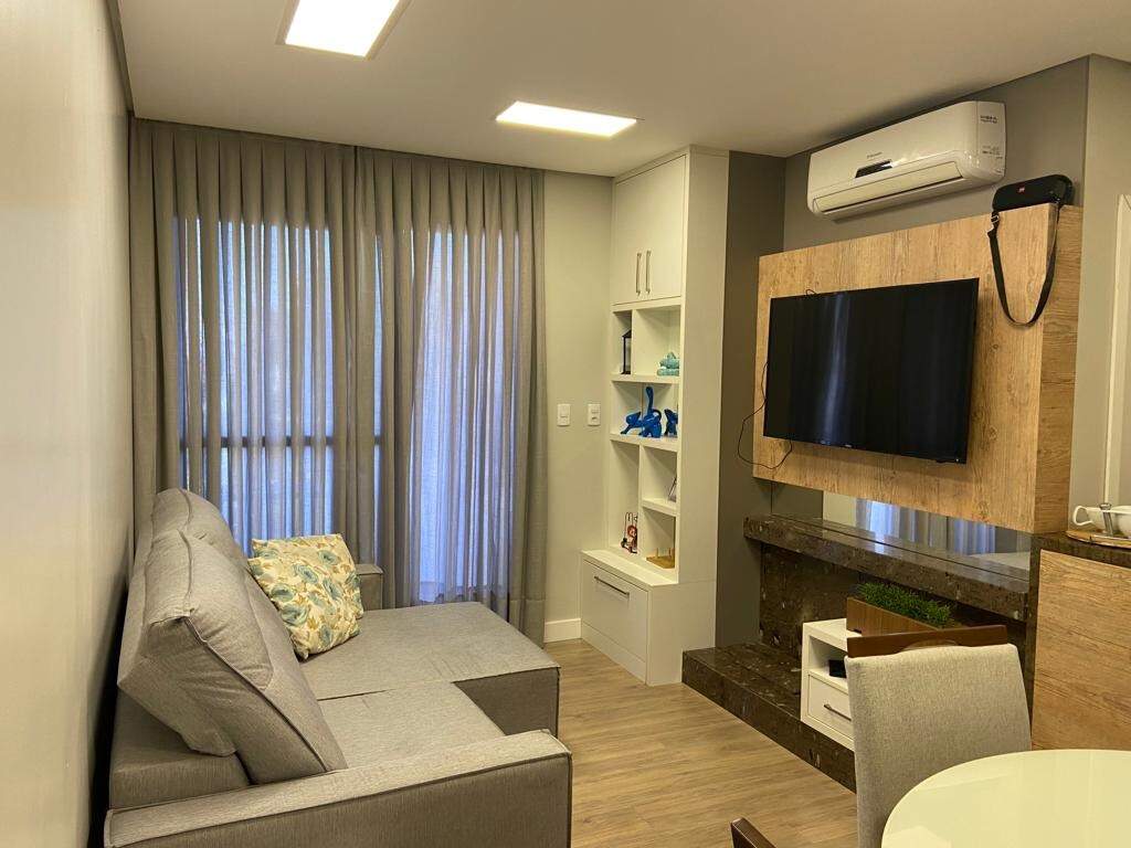 Apartamento à venda com 3 quartos, 97m² - Foto 2