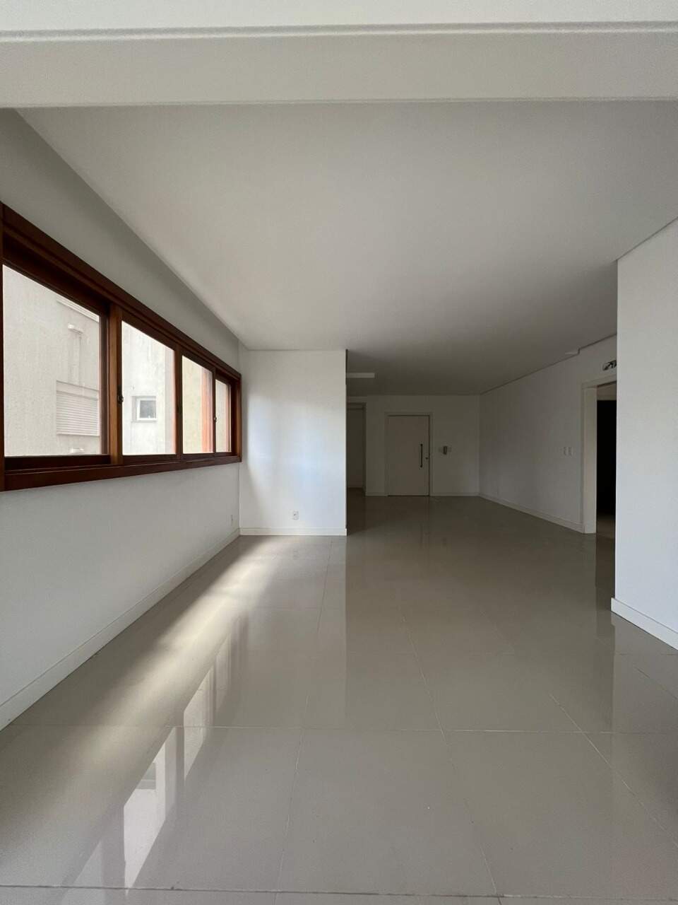 Apartamento à venda com 3 quartos, 199m² - Foto 12