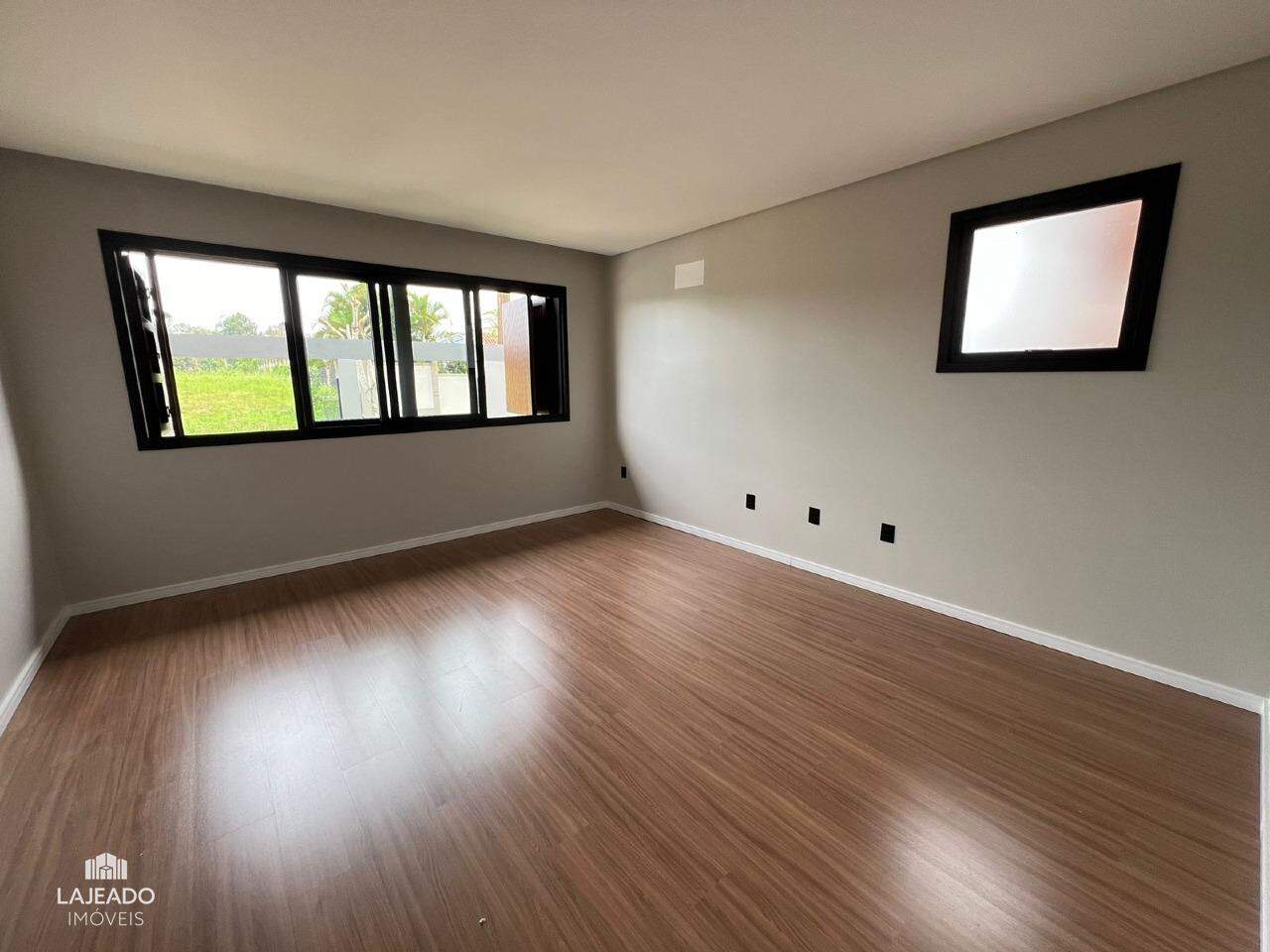 Casa à venda com 3 quartos, 212m² - Foto 13