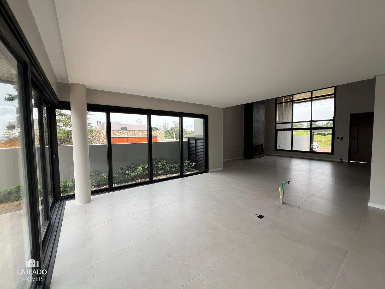 Casa à venda com 3 quartos, 212m² - Foto 6