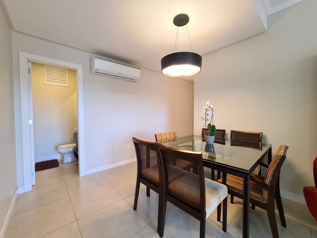 Apartamento à venda com 2 quartos, 70m² - Foto 5