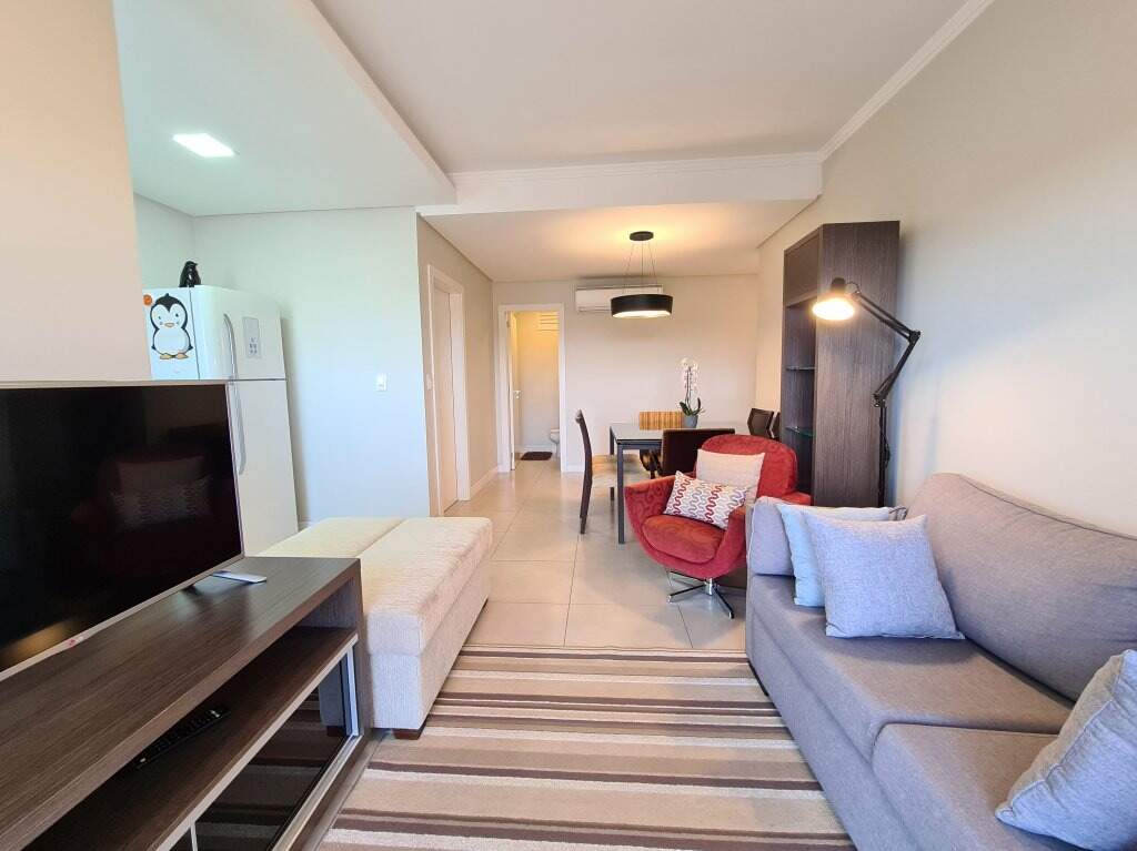 Apartamento à venda com 2 quartos, 70m² - Foto 11