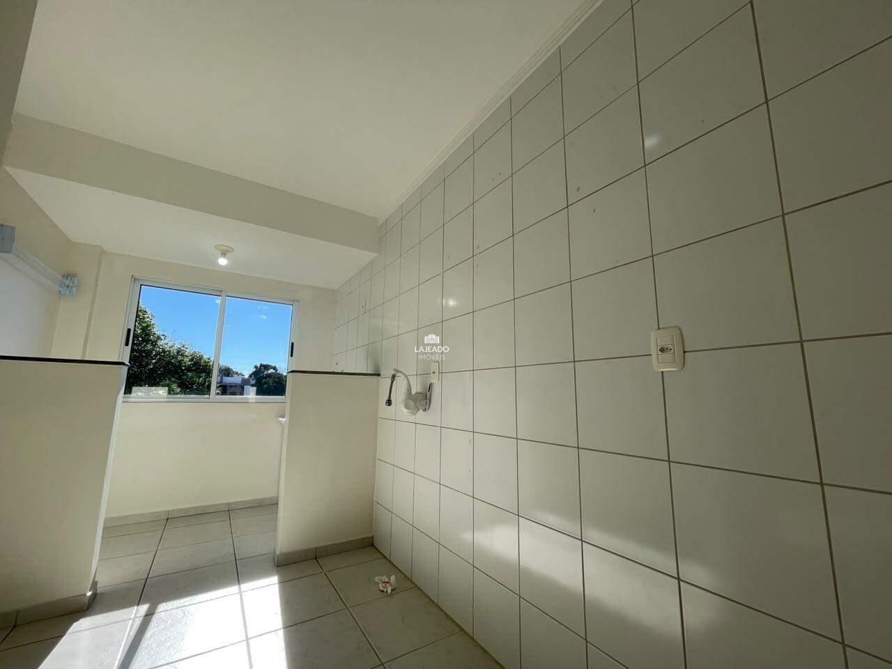 Apartamento para aluguel no Florestal: 