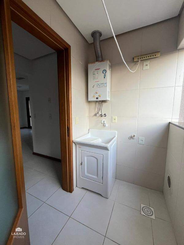 Apartamento para alugar com 1 quarto, 40m² - Foto 11