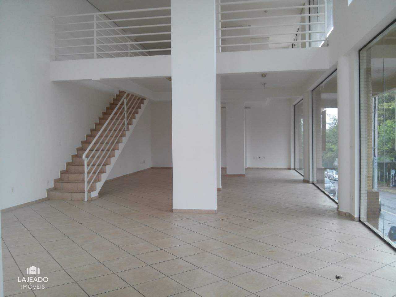 Loja-Salão para alugar, 197m² - Foto 2