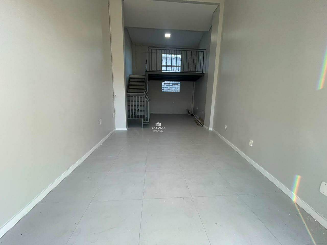 Loja-Salão, 50 m² - Foto 1
