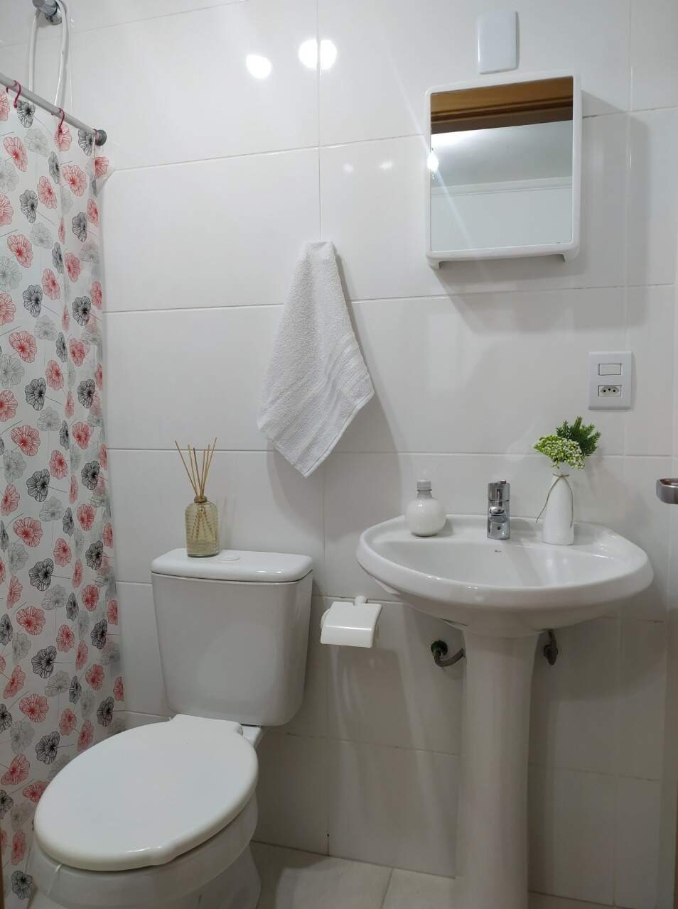 Kitnet para aluguel no Universitário: 