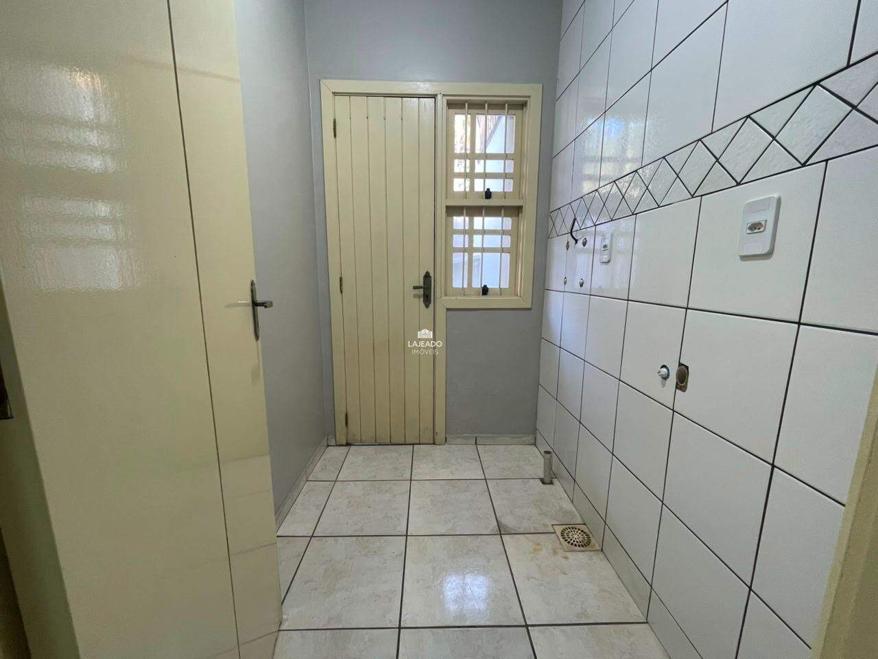 Sobrado para aluguel no Moinhos: 