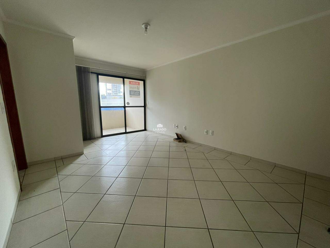 Apartamento para aluguel no São Cristóvão: 