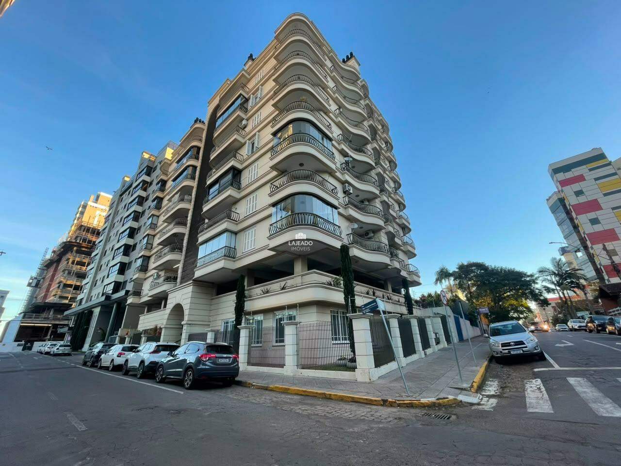 Apartamento, 3 quartos, 174 m² - Foto 1