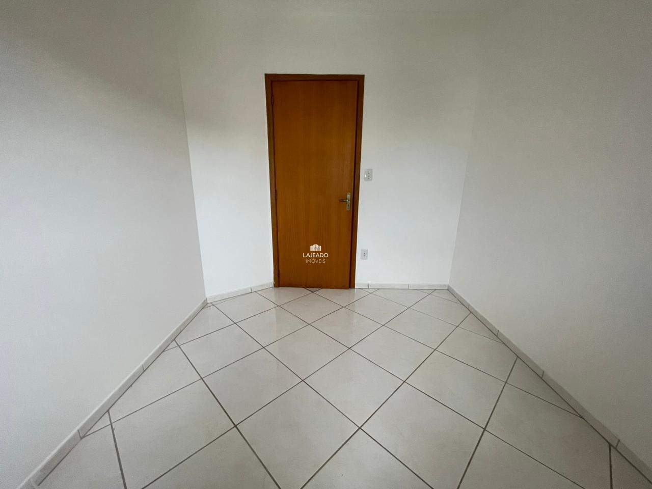 Apartamento para aluguel no Florestal: 