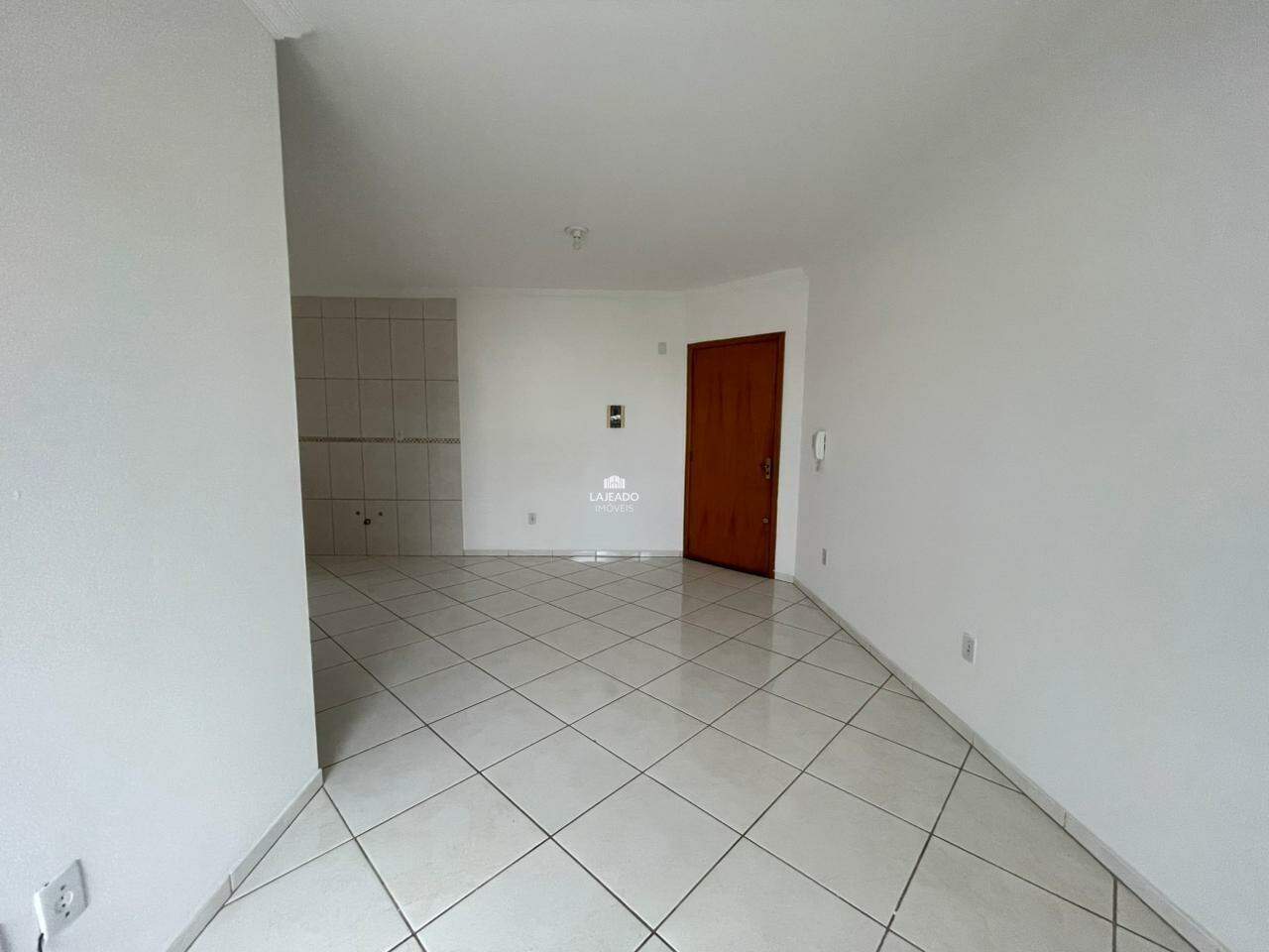 Apartamento para aluguel no Florestal: 