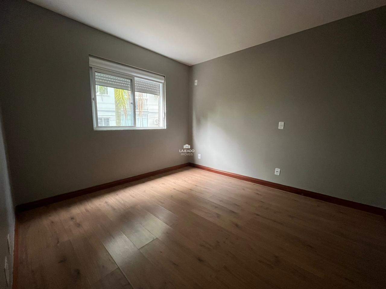 Apartamento para aluguel no Moinhos: 
