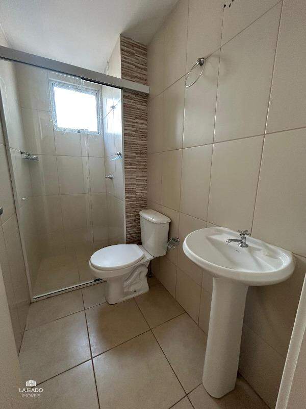 Apartamento para alugar com 2 quartos, 60m² - Foto 9