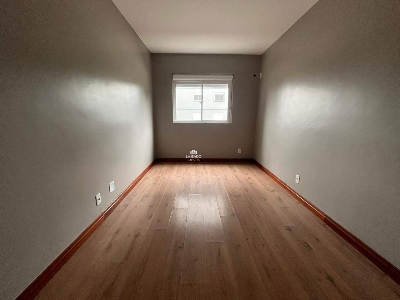 Apartamento para aluguel no Moinhos: 