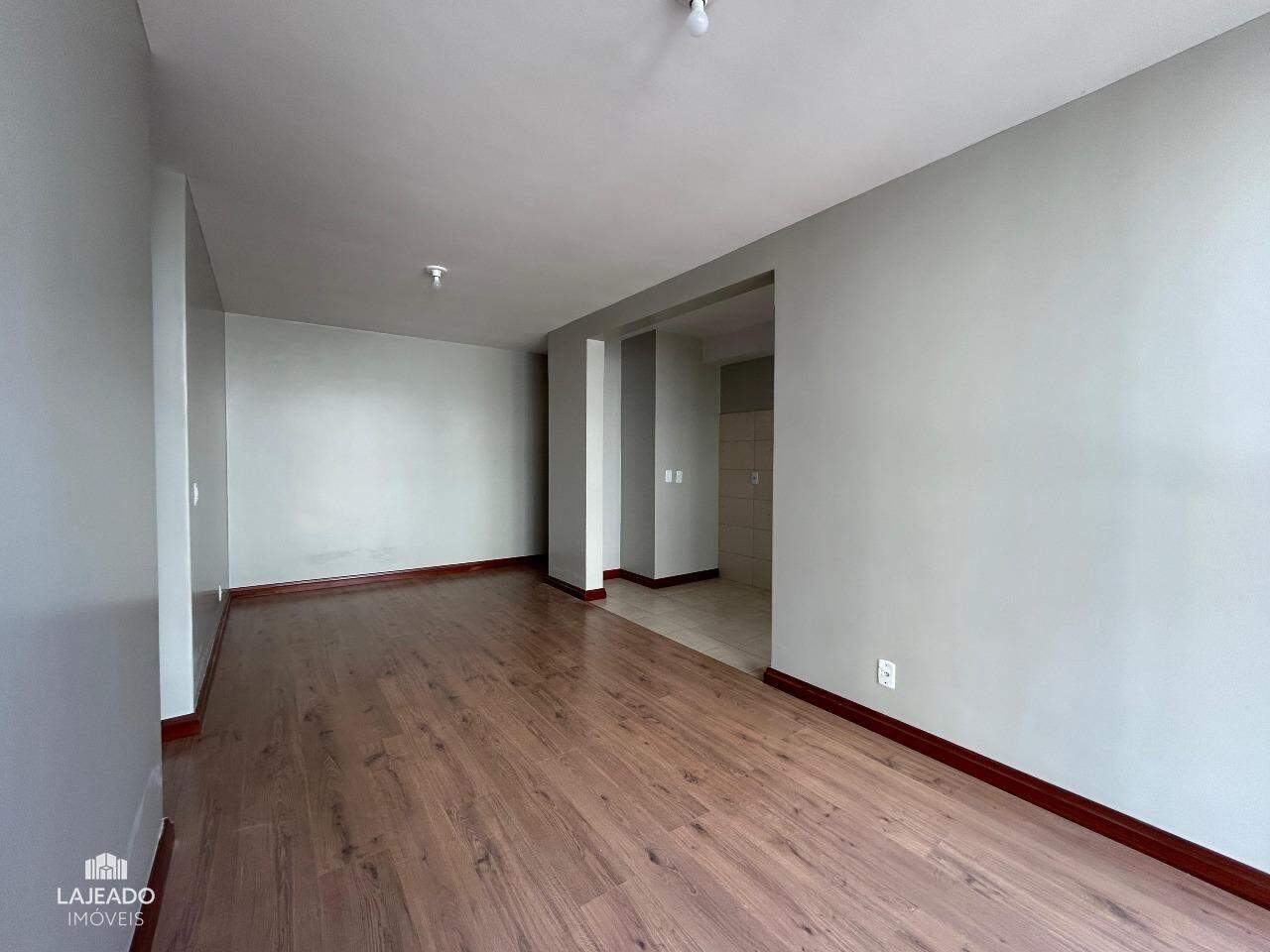 Apartamento para alugar com 2 quartos, 60m² - Foto 4