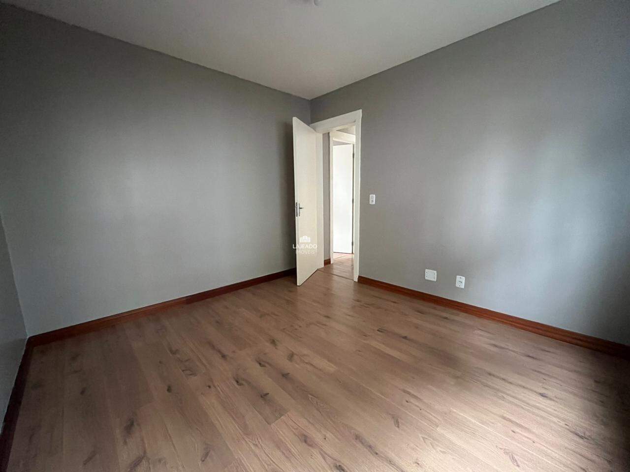 Apartamento para aluguel no Moinhos: 