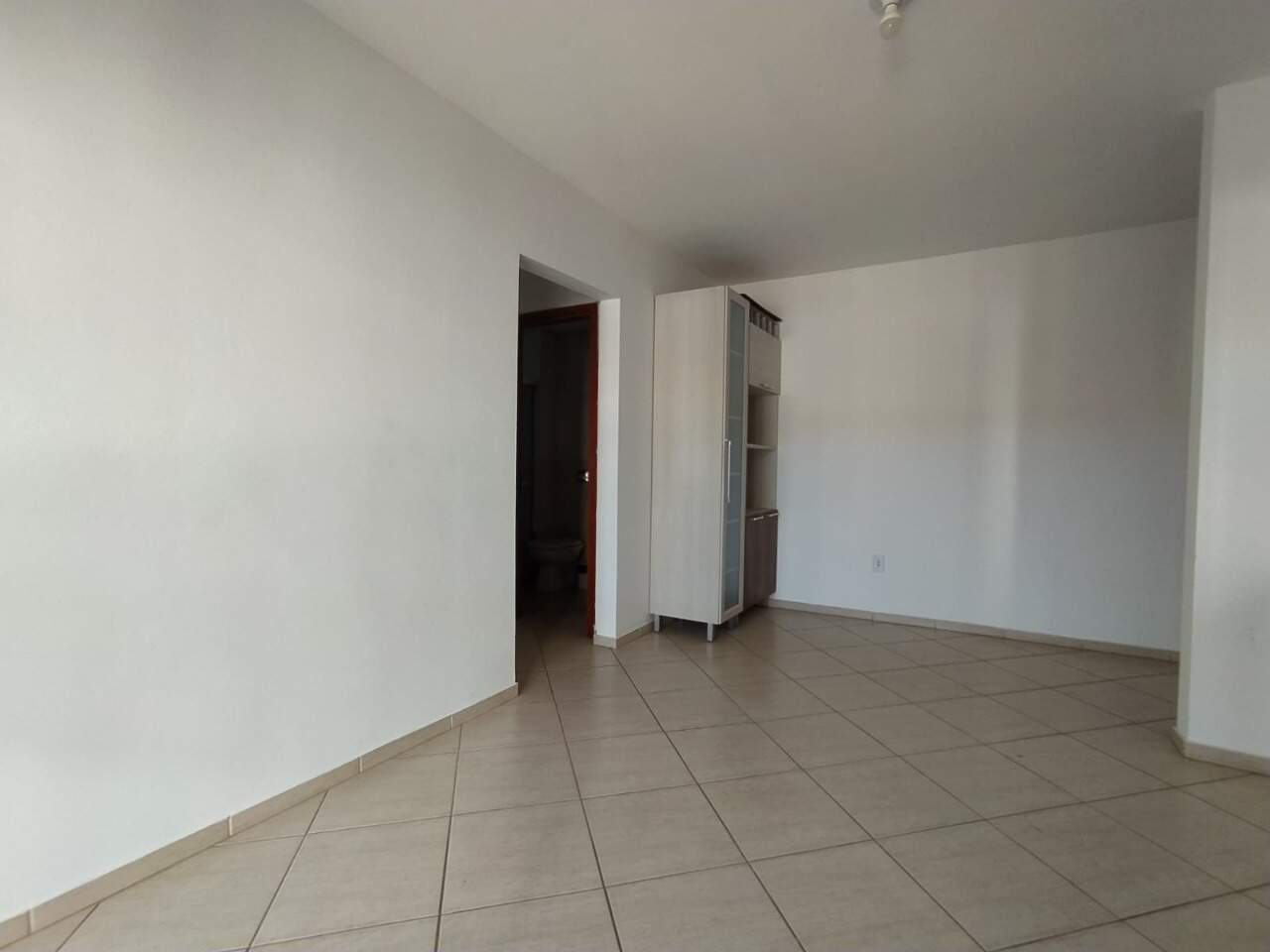 Apartamento para aluguel no Florestal: 