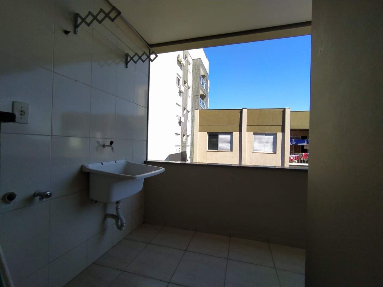 Apartamento para aluguel no Florestal: 