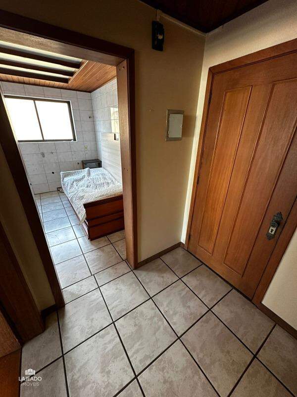 Apartamento para alugar com 3 quartos, 228m² - Foto 10