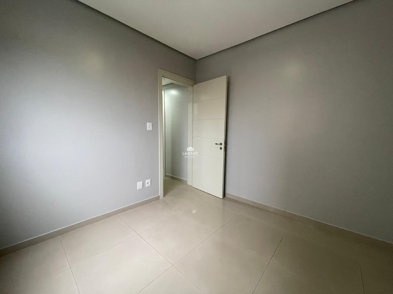 Apartamento para aluguel no Florestal: 