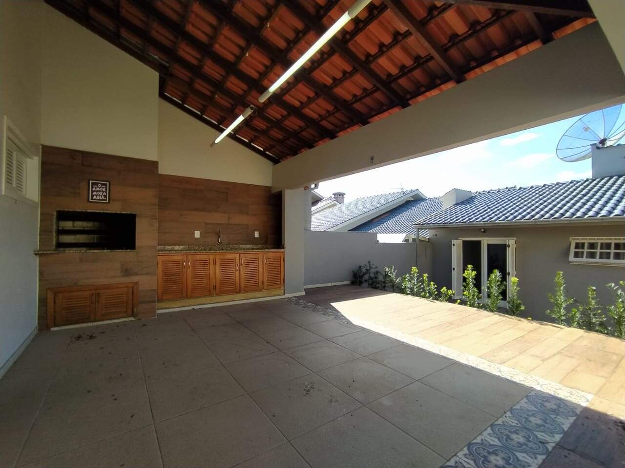 Casa para alugar com 3 quartos, 184m² - Foto 16