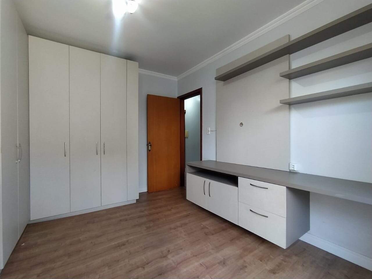 Casa para alugar com 3 quartos, 184m² - Foto 13