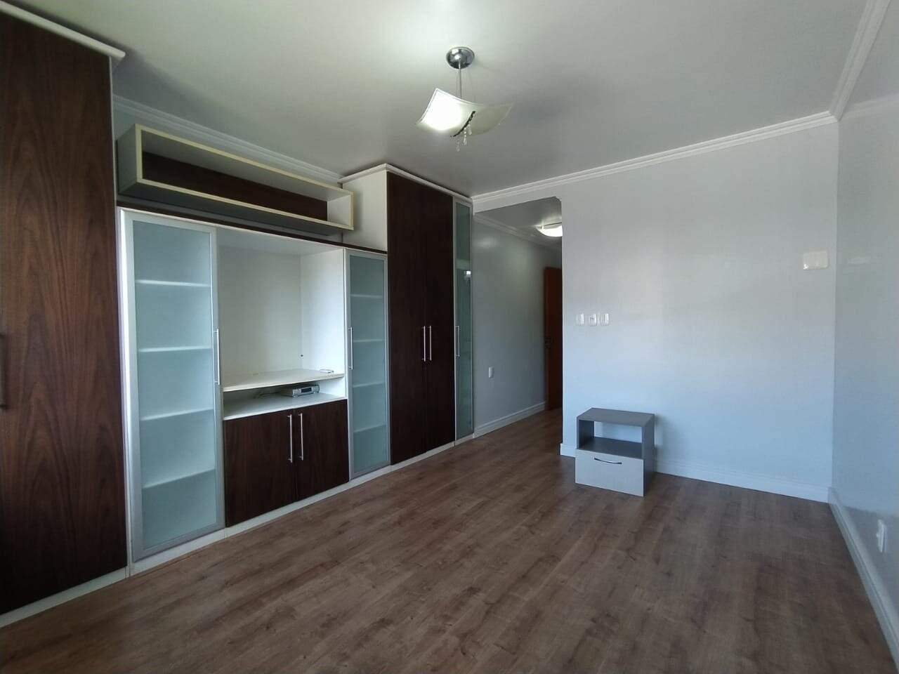 Casa para alugar com 3 quartos, 184m² - Foto 8