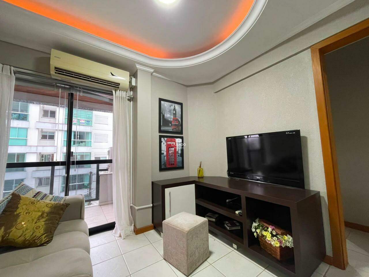 Apartamento para aluguel no Centro: 