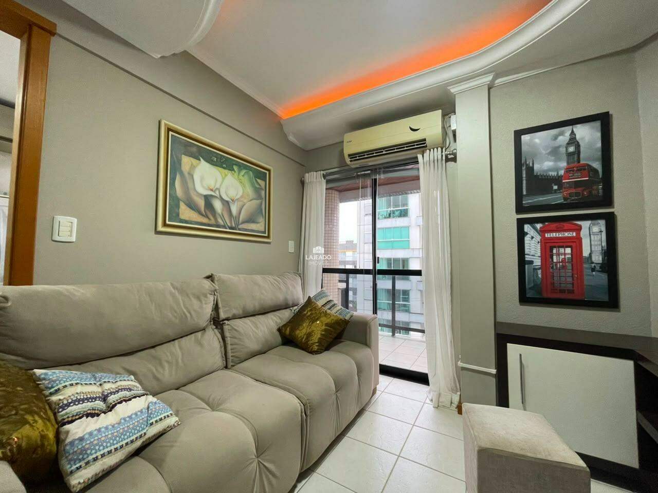 Apartamento para aluguel no Centro: 
