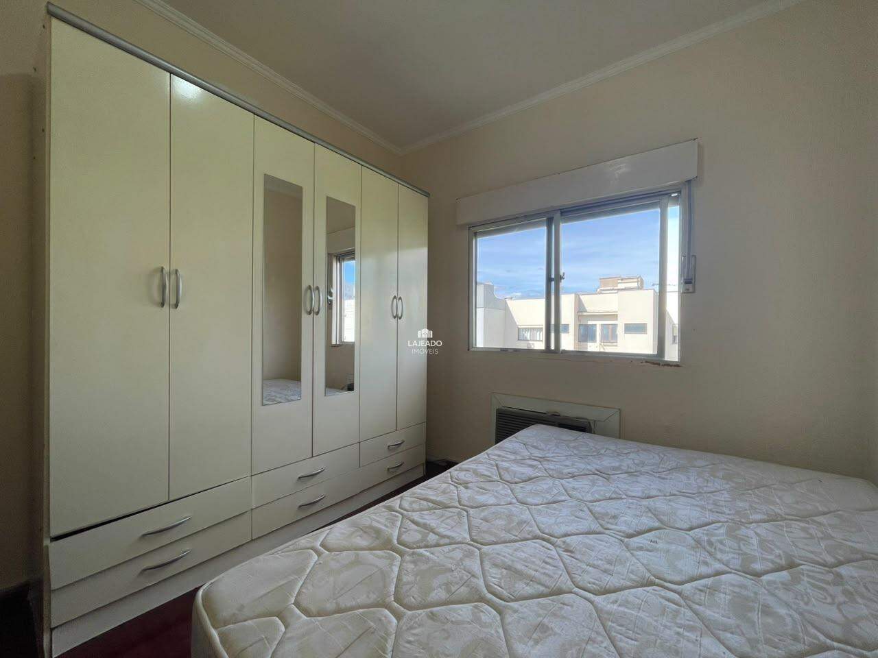 Apartamento para aluguel no Florestal: 