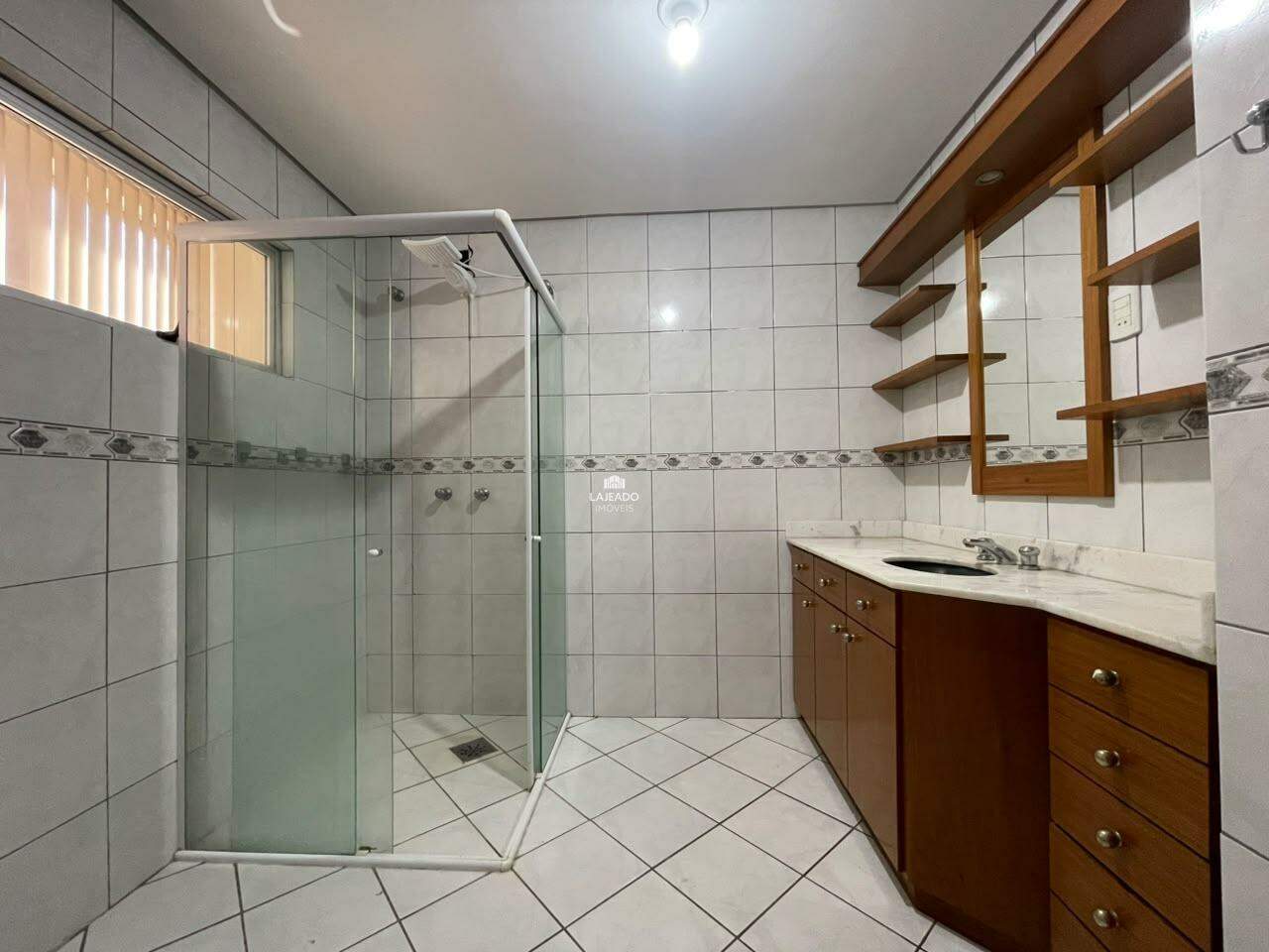 Apartamento para aluguel no Florestal: 
