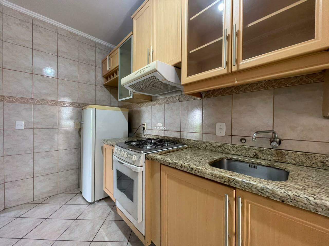 Apartamento para aluguel no Florestal: 