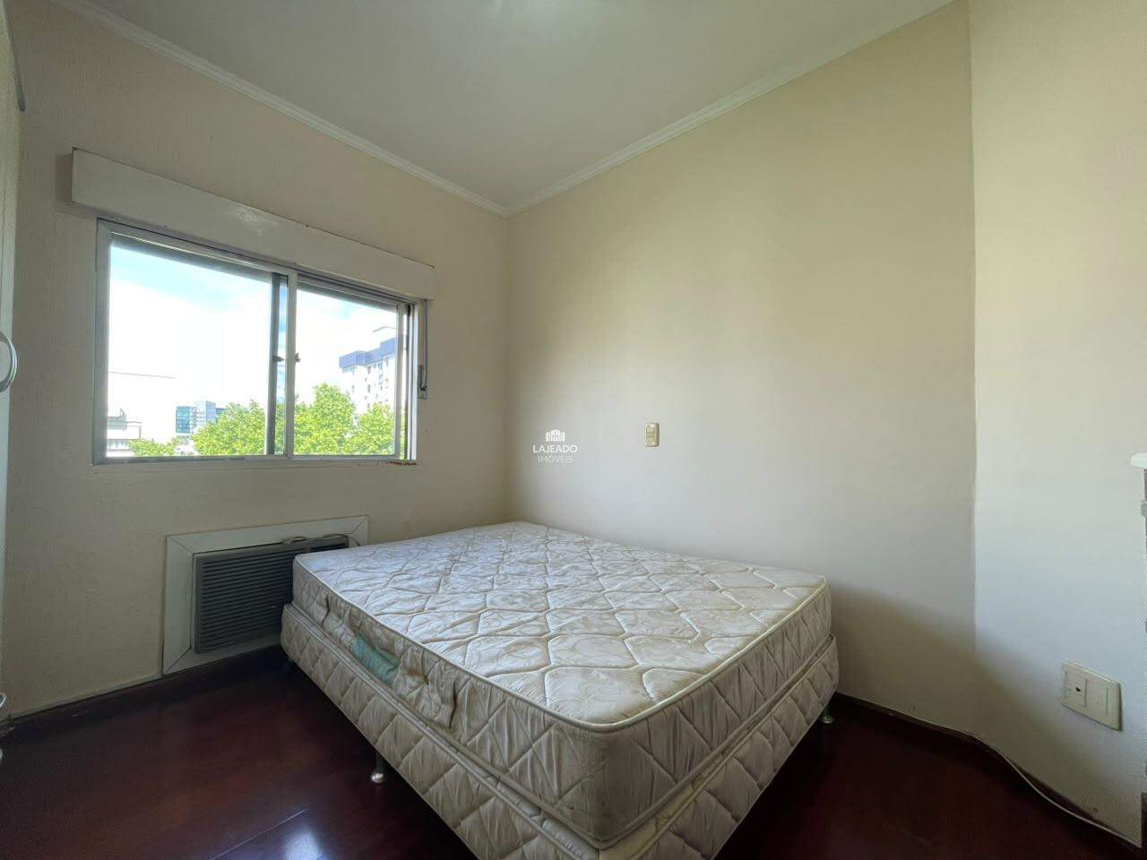 Apartamento para aluguel no Florestal: 