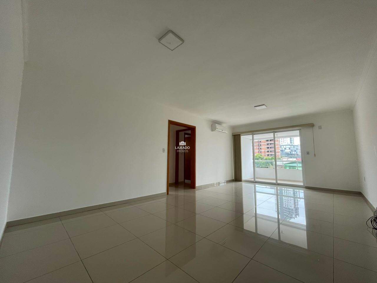 Apartamento para aluguel no São Cristóvão: 
