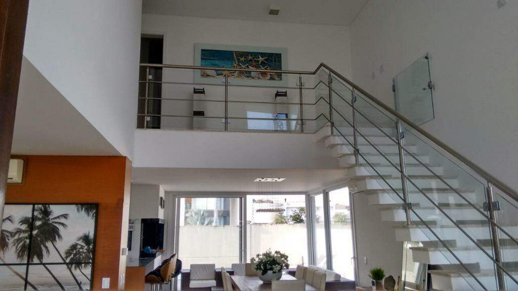 Casa à venda com 5 quartos, 238m² - Foto 11