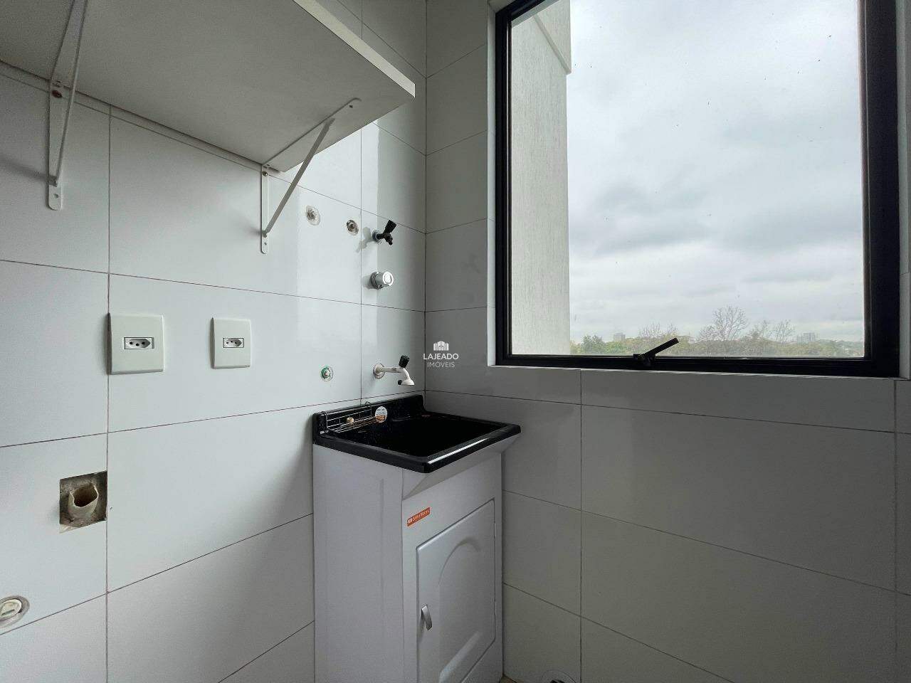Apartamento para aluguel no Florestal: 