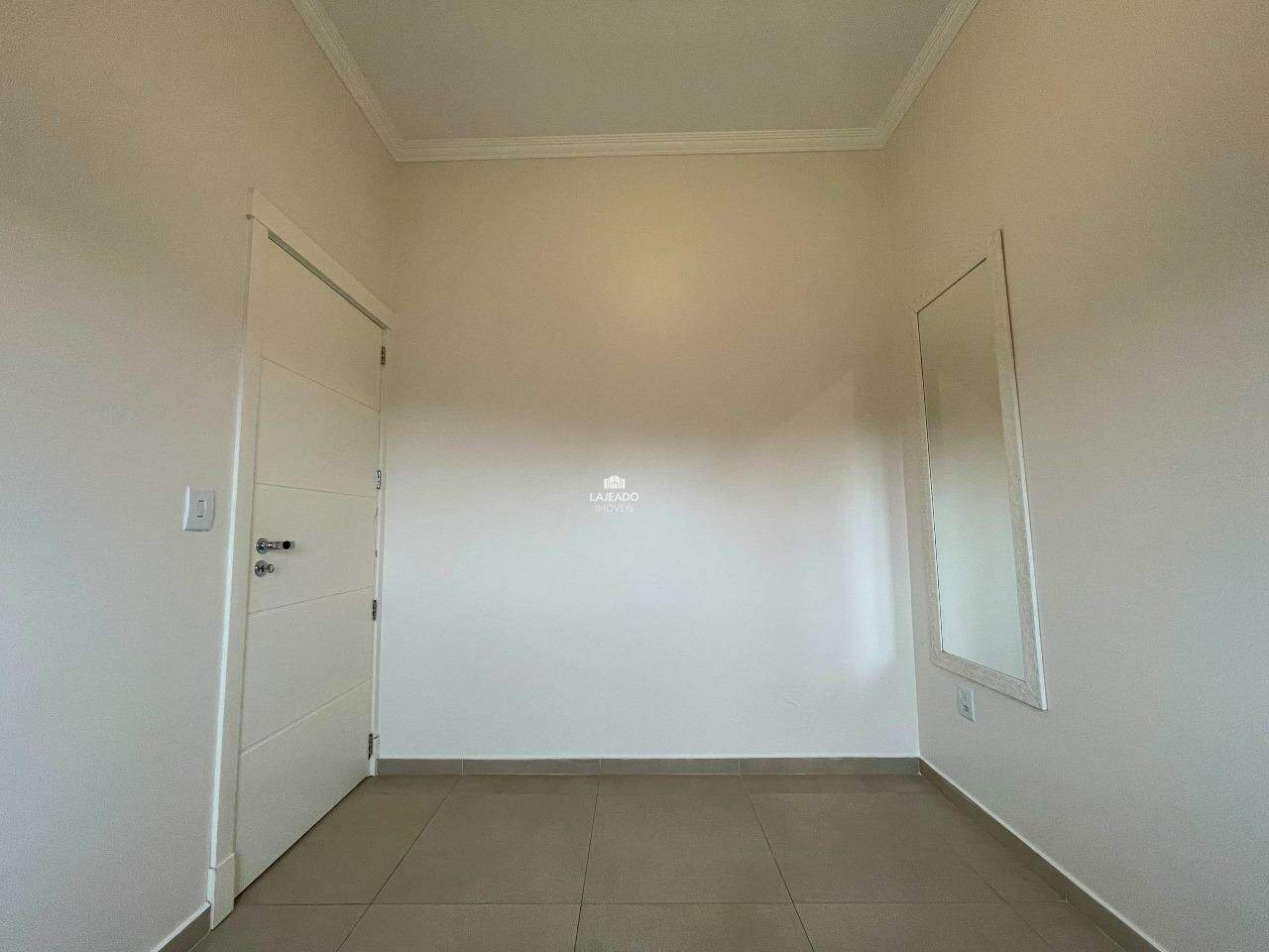 Apartamento para aluguel no Florestal: 