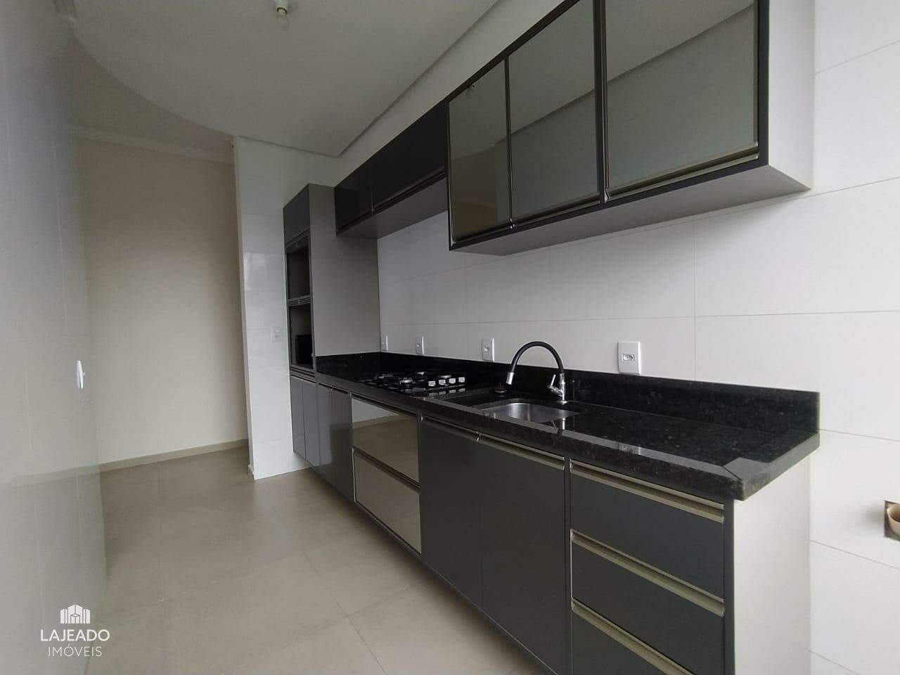 Apartamento para alugar com 2 quartos, 56m² - Foto 7