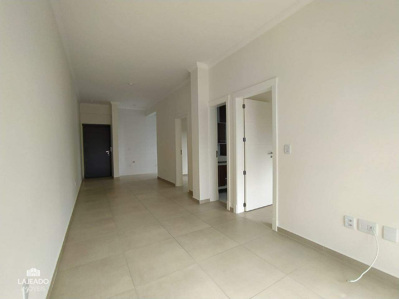 Apartamento para alugar com 2 quartos, 56m² - Foto 5