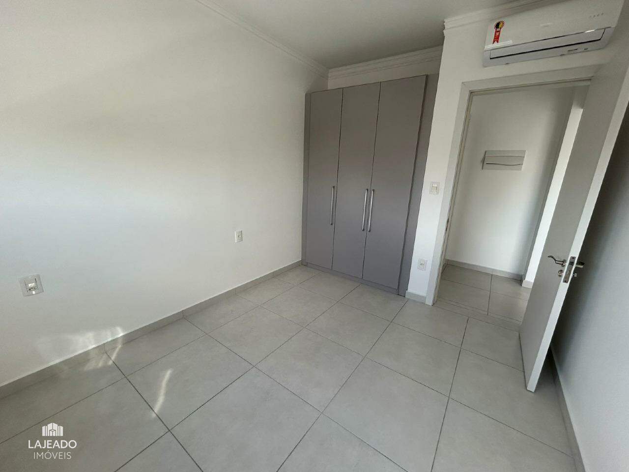 Apartamento para alugar com 1 quarto, 49m² - Foto 8